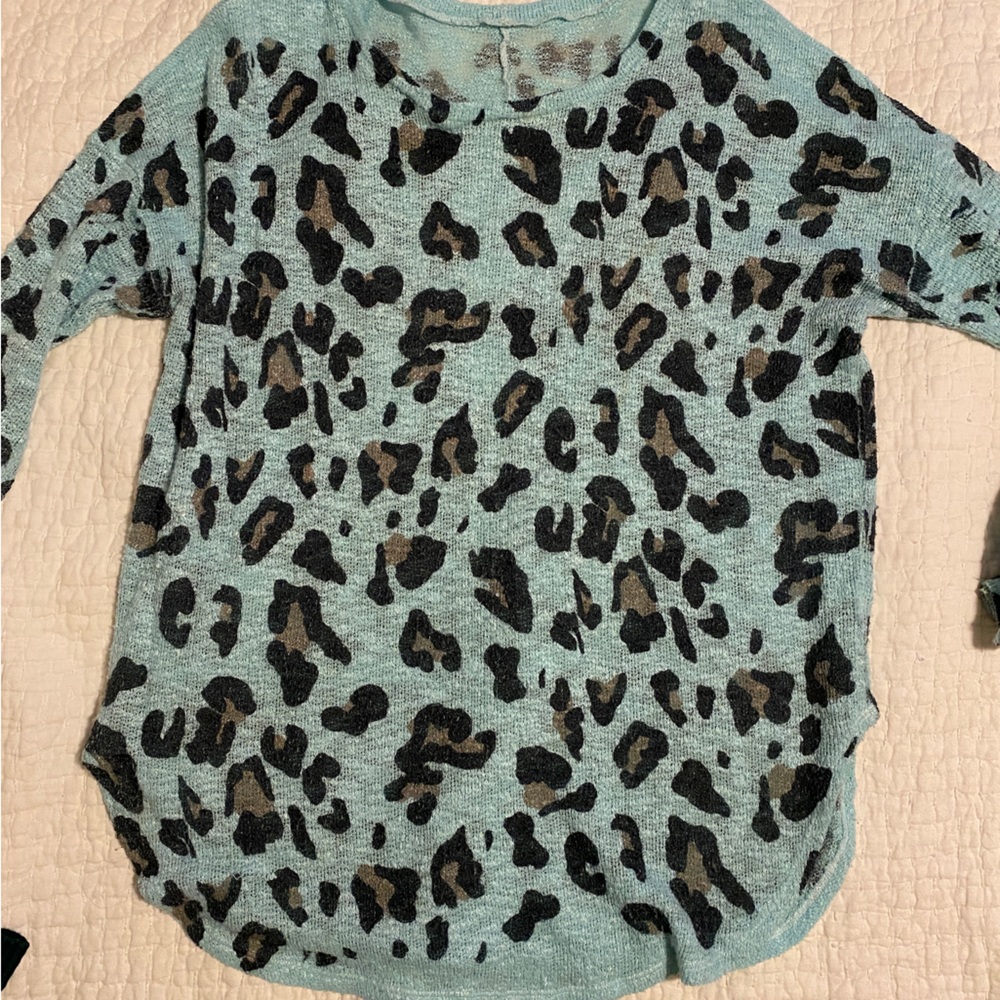 Tunic leopard lightweight sweater